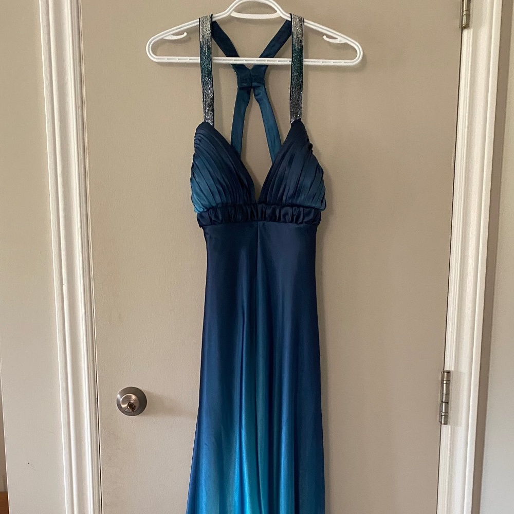 Jolie Deep Teal Satin V-Neck Prom Gown - Picture 3 of 11